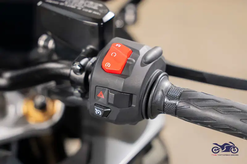 Suzuki GSX S 1000GT - foto 8