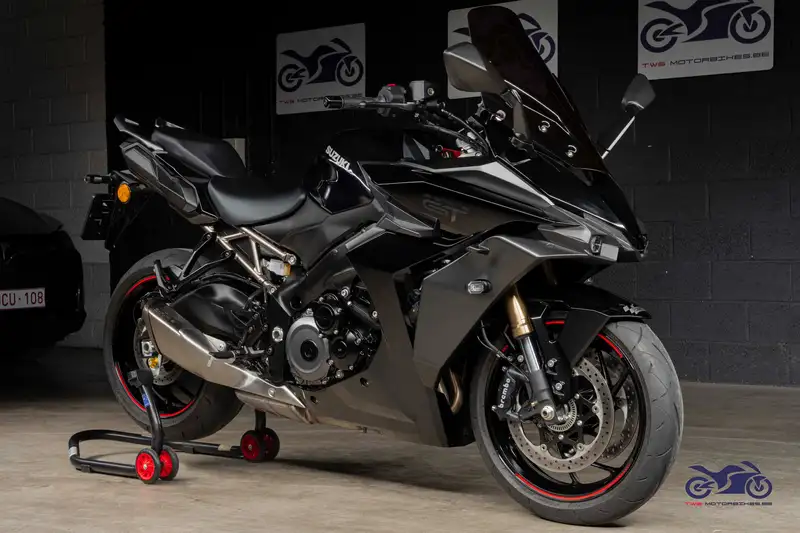Suzuki GSX S 1000GT - foto 2