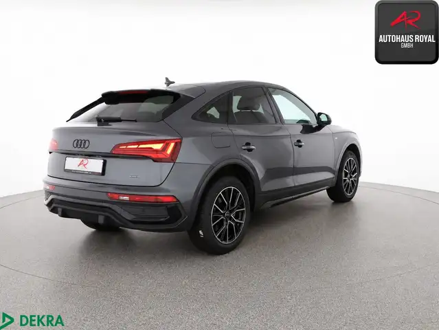 Audi Q5 view 5