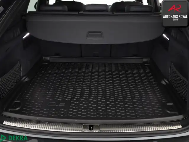 Audi Q5 view 13