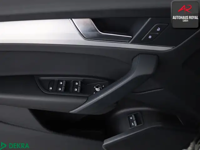 Audi Q5 view 14