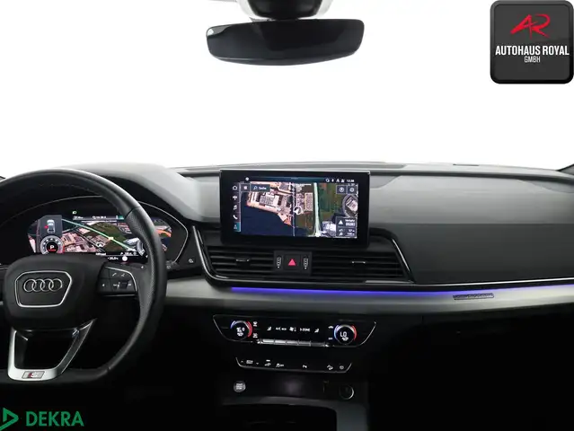 Audi Q5 view 9