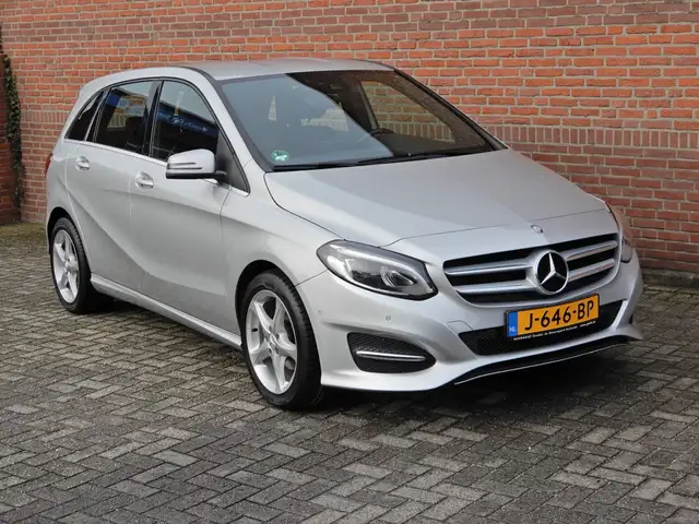 Mercedes-Benz B 180 180 AMBITION  automaat
