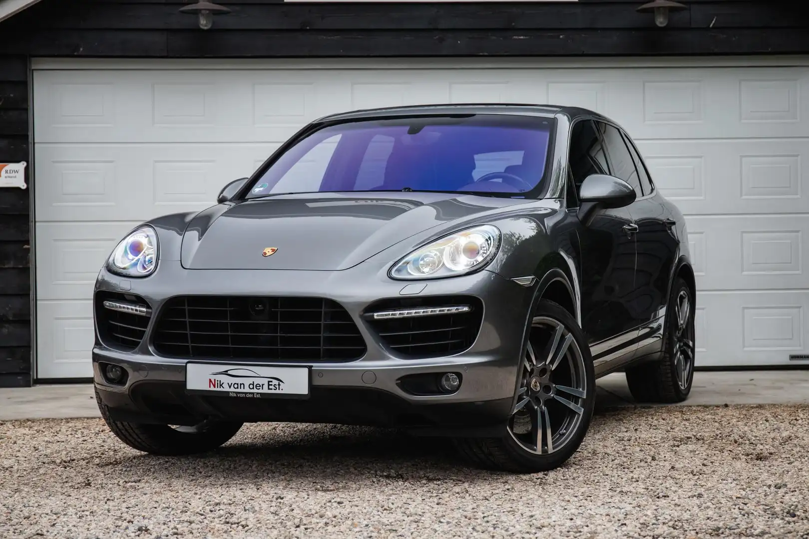 Porsche Cayenne 4.8 Turbo-Keramisch-Full option-PDCC-PTV Plus Gris - 1