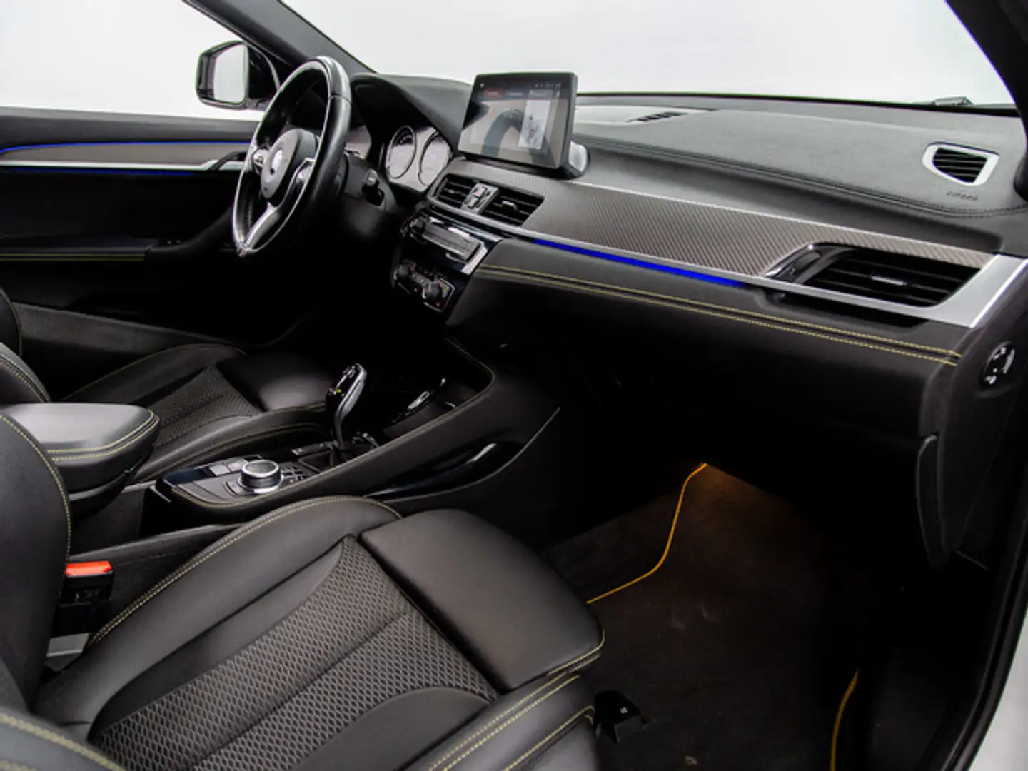 BMW X2 xDrive 25dA Blanc - 2