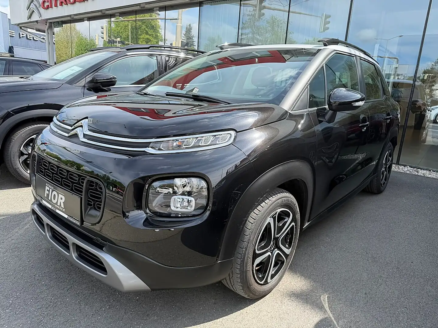Citroen C3 Aircross PureTech 110 S&S 6-Gang-Manuell Feel (G2738) Schwarz - 1