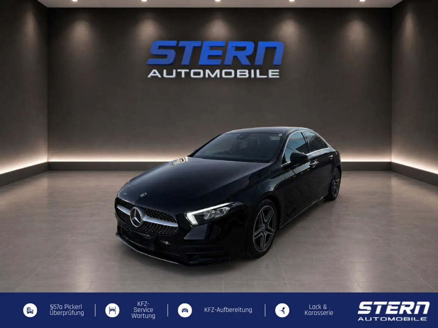 Mercedes-Benz A 220 d Aut. AMG Line Schwarz - 1