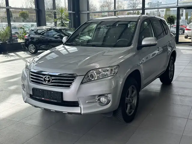Toyota RAV 4 2.2 D-4D 4x2 Aut. LEDER AHK Travel