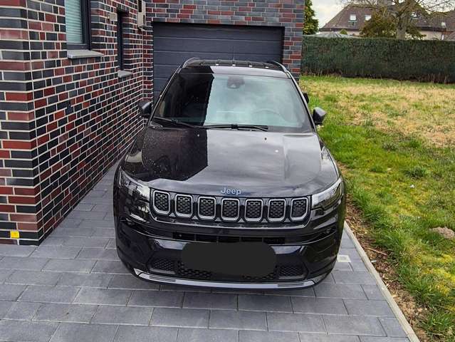 Imagine Jeep Compass Compas Hybrid4xe PLUG-IN HYB 80th Anniver. Edition