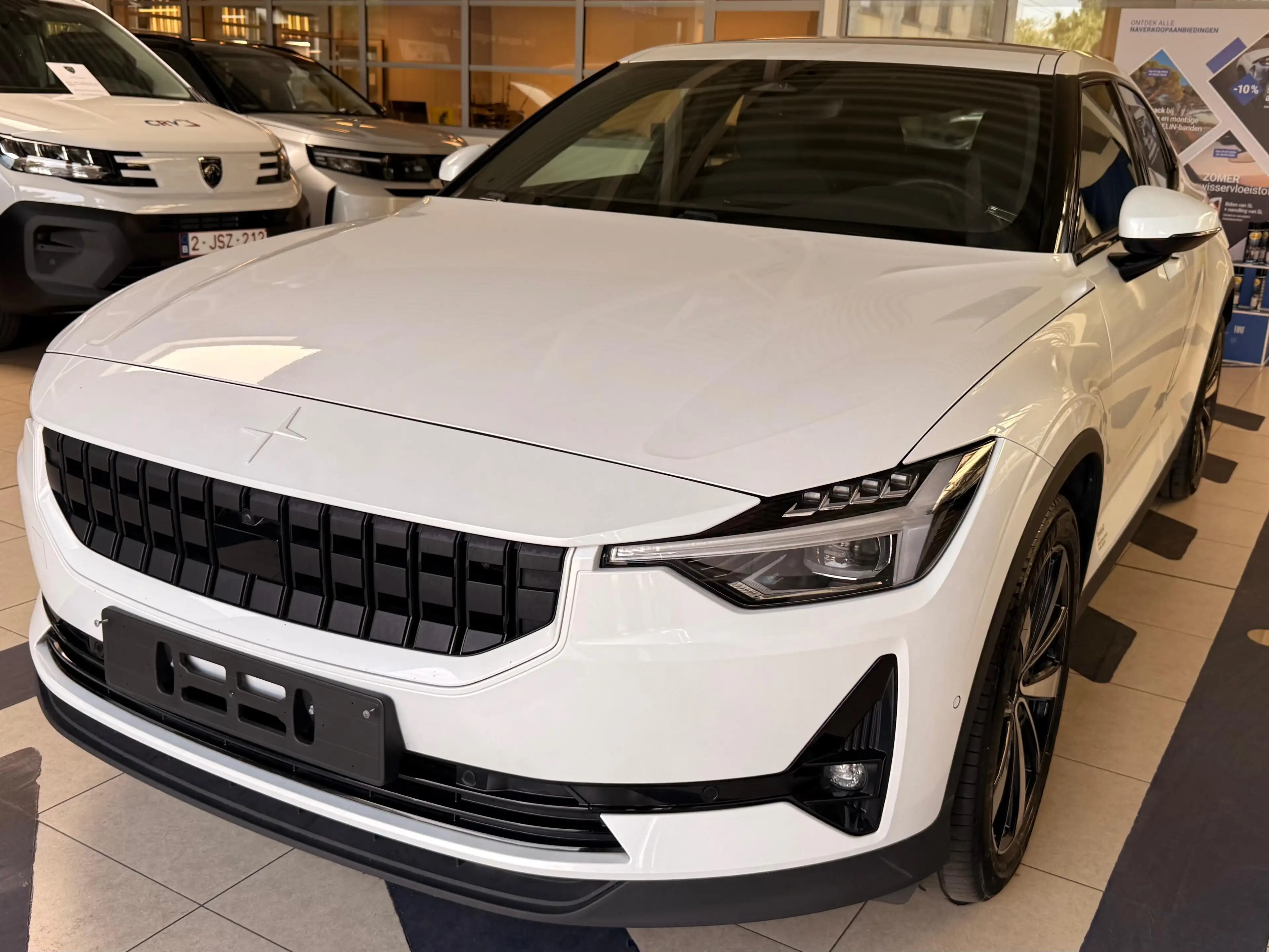 Polestar 2 Polestar 2 78 kWh Dual Motor MY23 (300kW) — photo 2