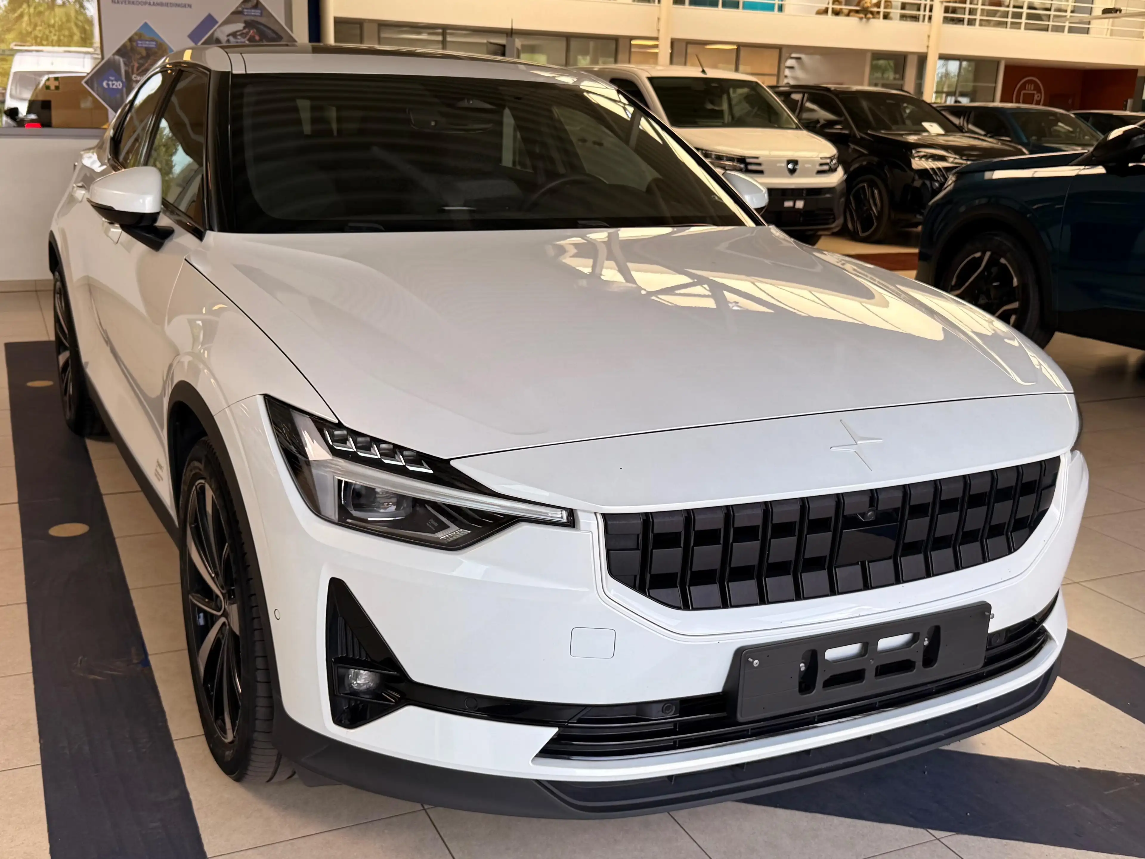 Polestar 2 Polestar 2 78 kWh Dual Motor MY23 (300kW) — photo 10