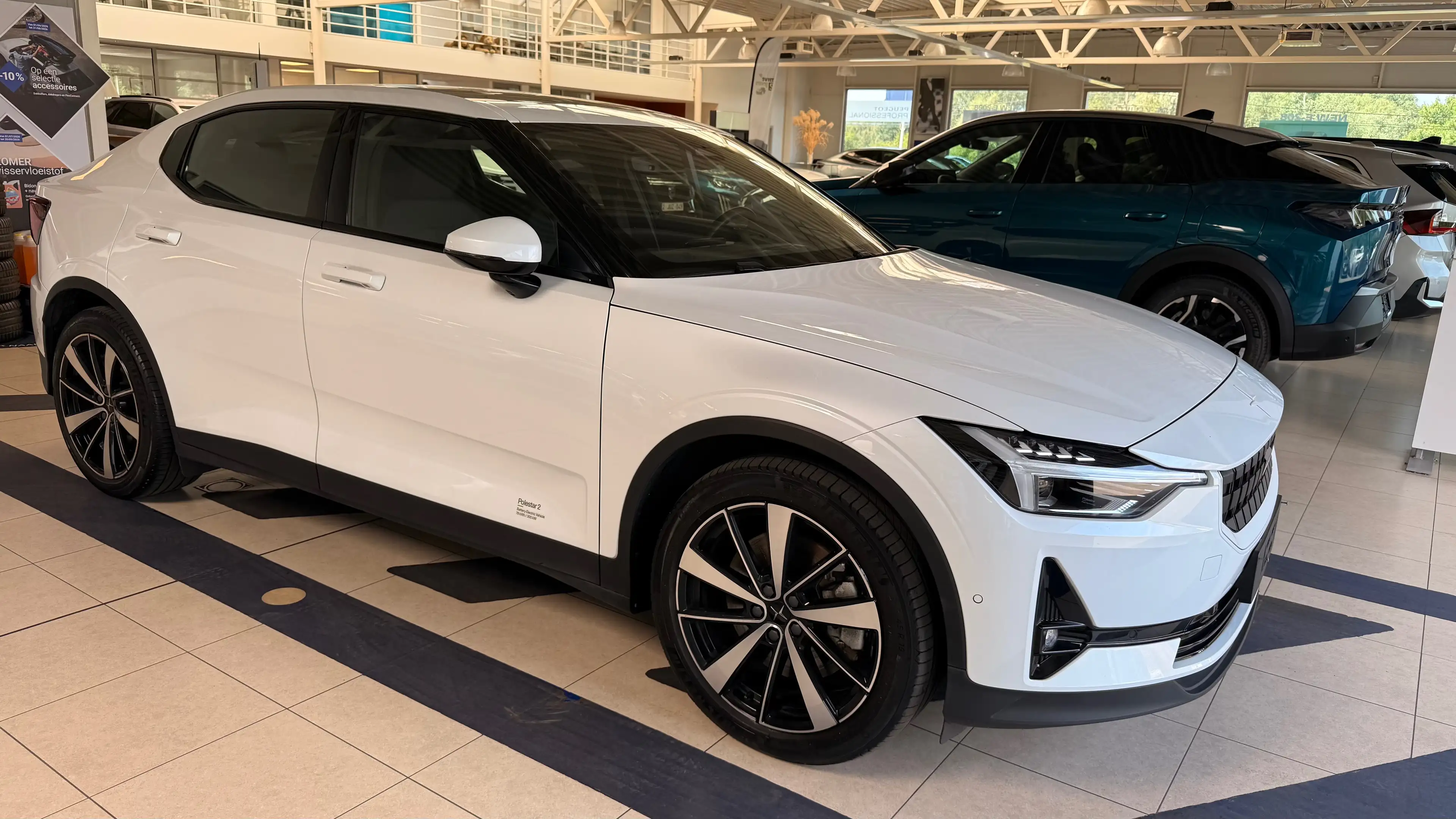 Polestar 2 Polestar 2 78 kWh Dual Motor MY23 (300kW) — photo 9