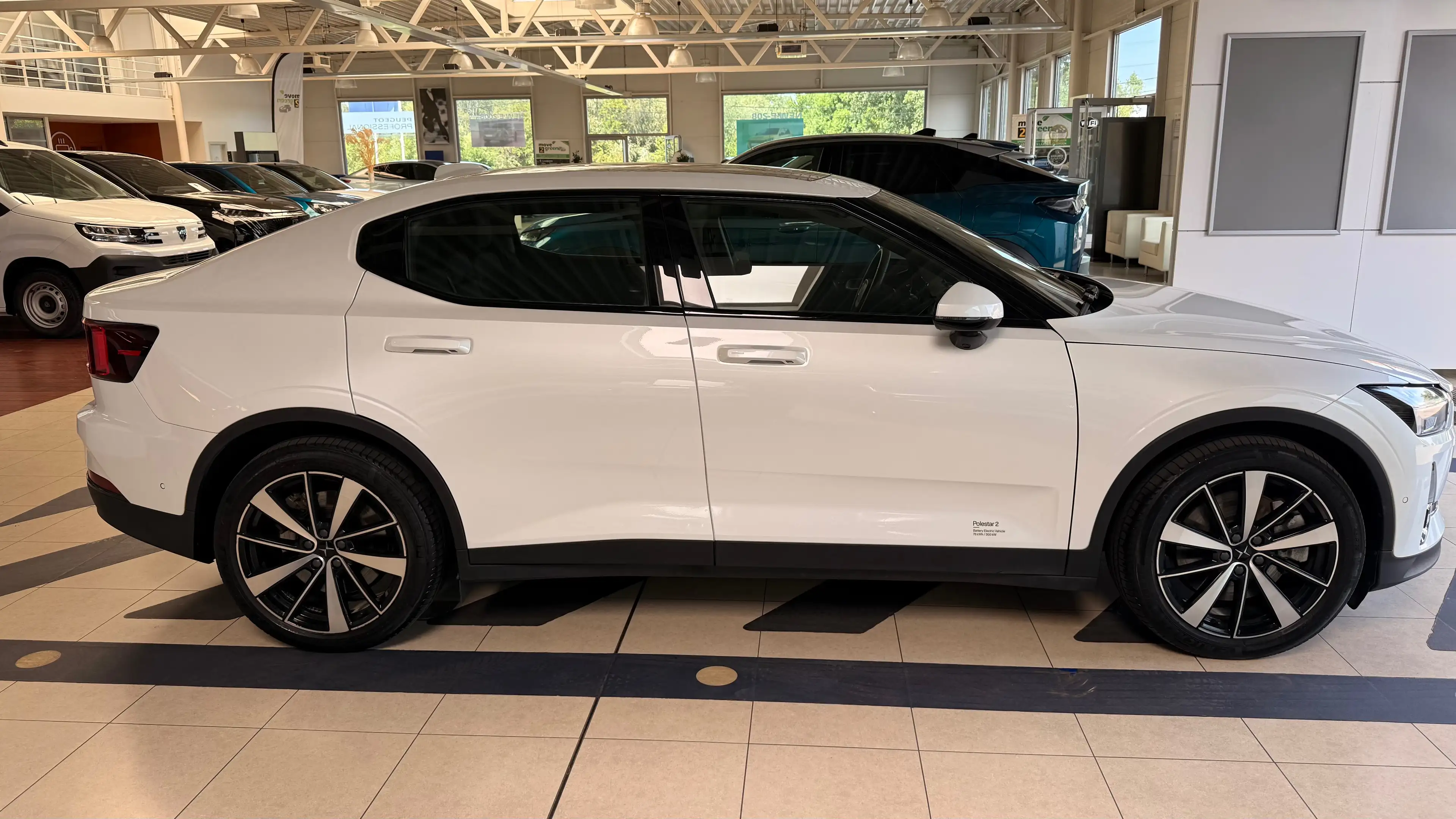 Polestar 2 Polestar 2 78 kWh Dual Motor MY23 (300kW) — photo 7