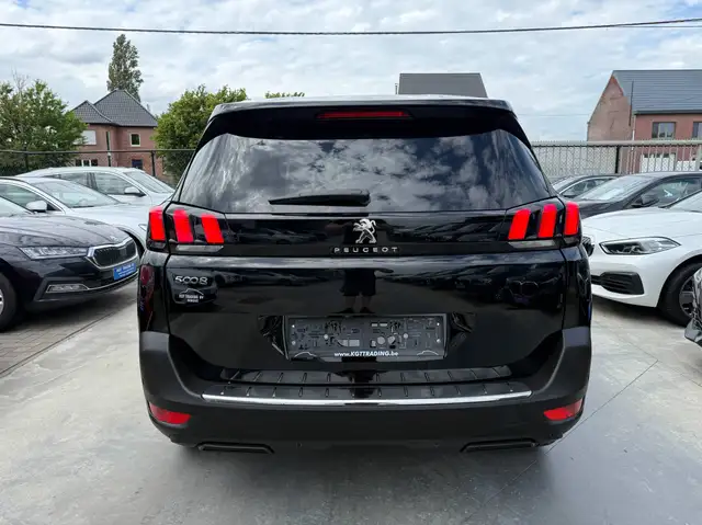 Peugeot 5008 view 6