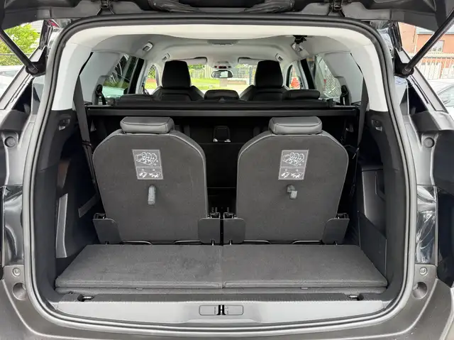 Peugeot 5008 view 14