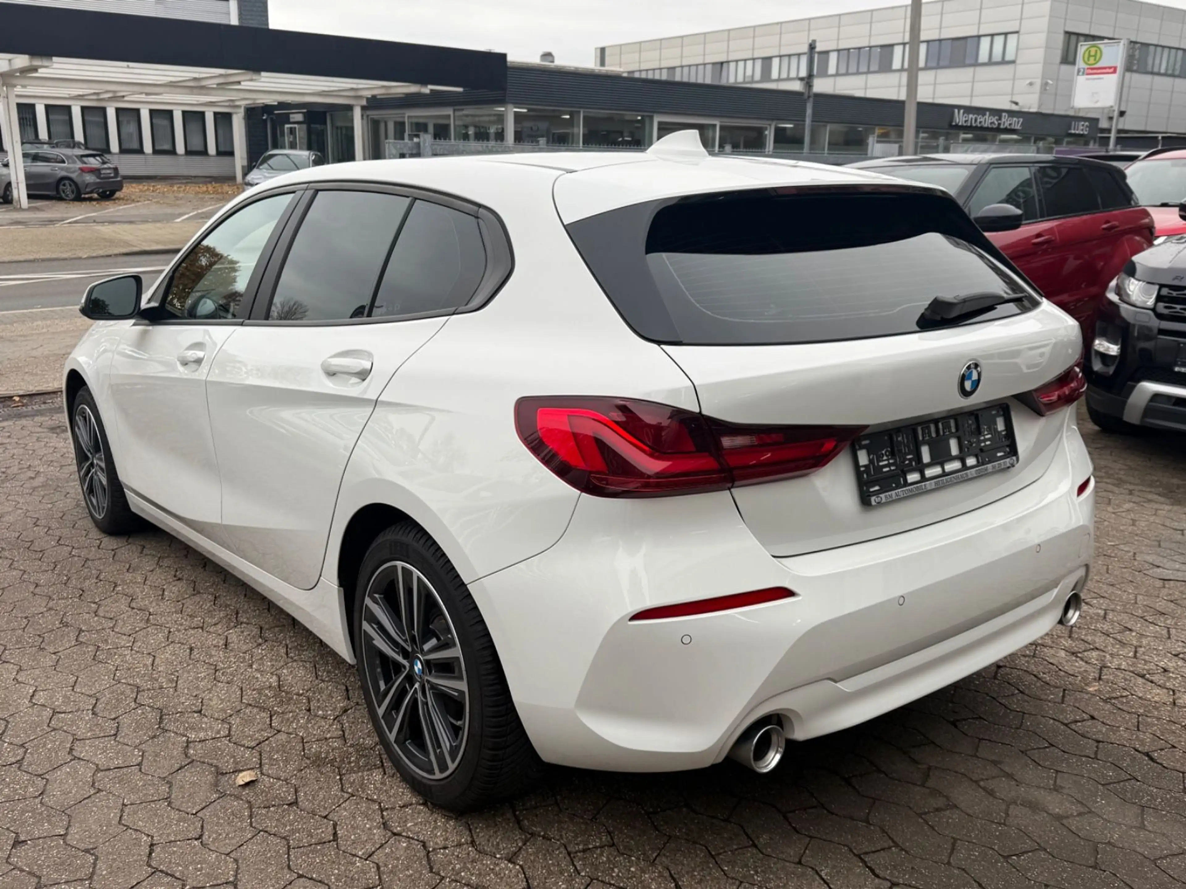 BMW 118 Limousine*NeuesModel**CarPlay*Navi*LED*PDC — photo 8