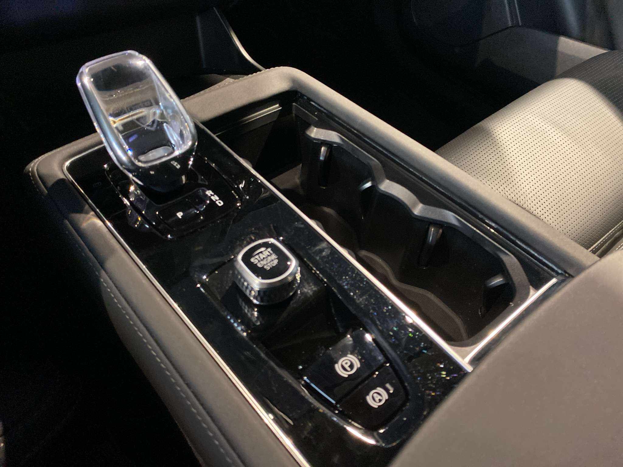 2026 Volvo XC90 B6 AWD Ultra Bright Theme 7-Seater thumb 13