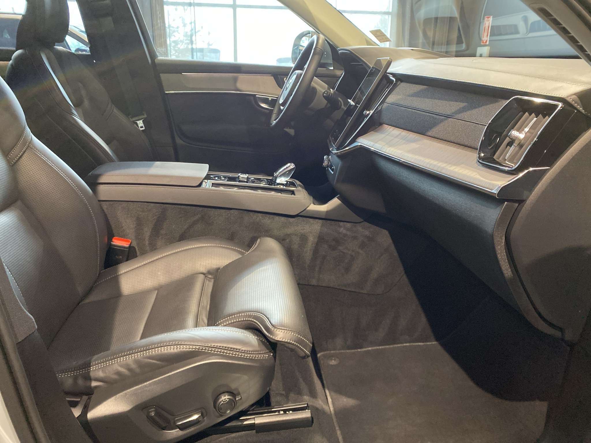 2026 Volvo XC90 B6 AWD Ultra Bright Theme 7-Seater thumb 22
