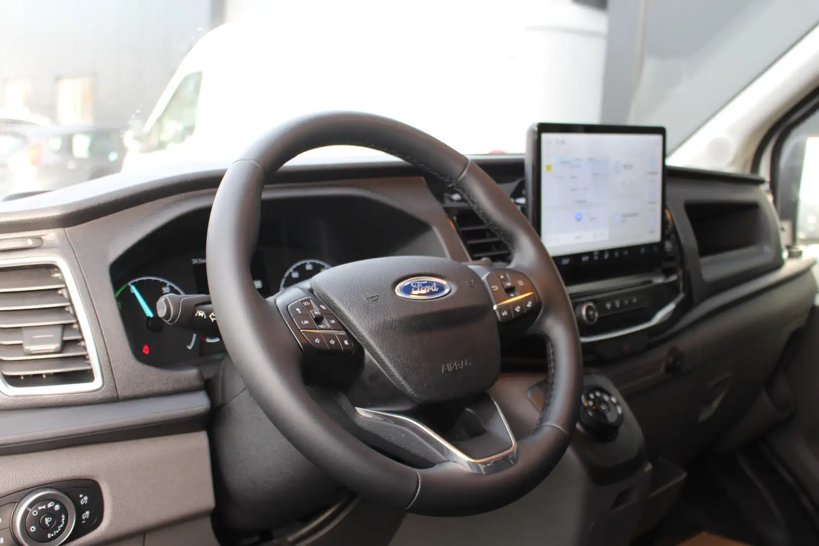 Ford E-Transit 350 L4H3 Trend 68 kWh | SYNC 4 | Ingebouwde laadru Wit - 2