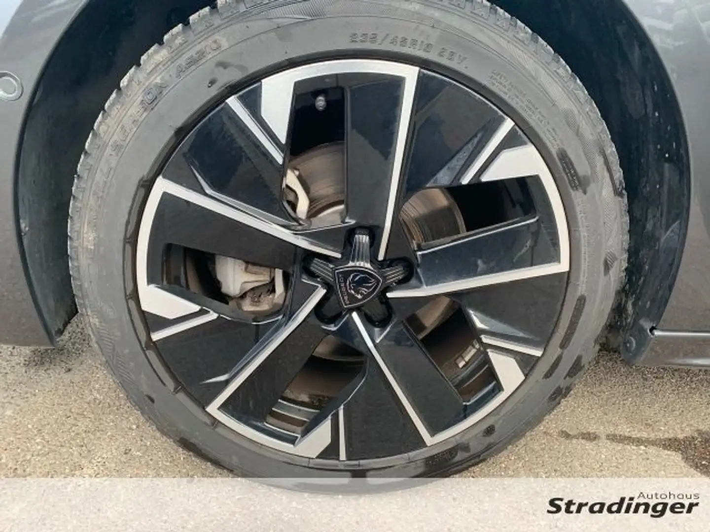 Peugeot 508 SW BlueHDi 130 EAT8 GT Grau - 2