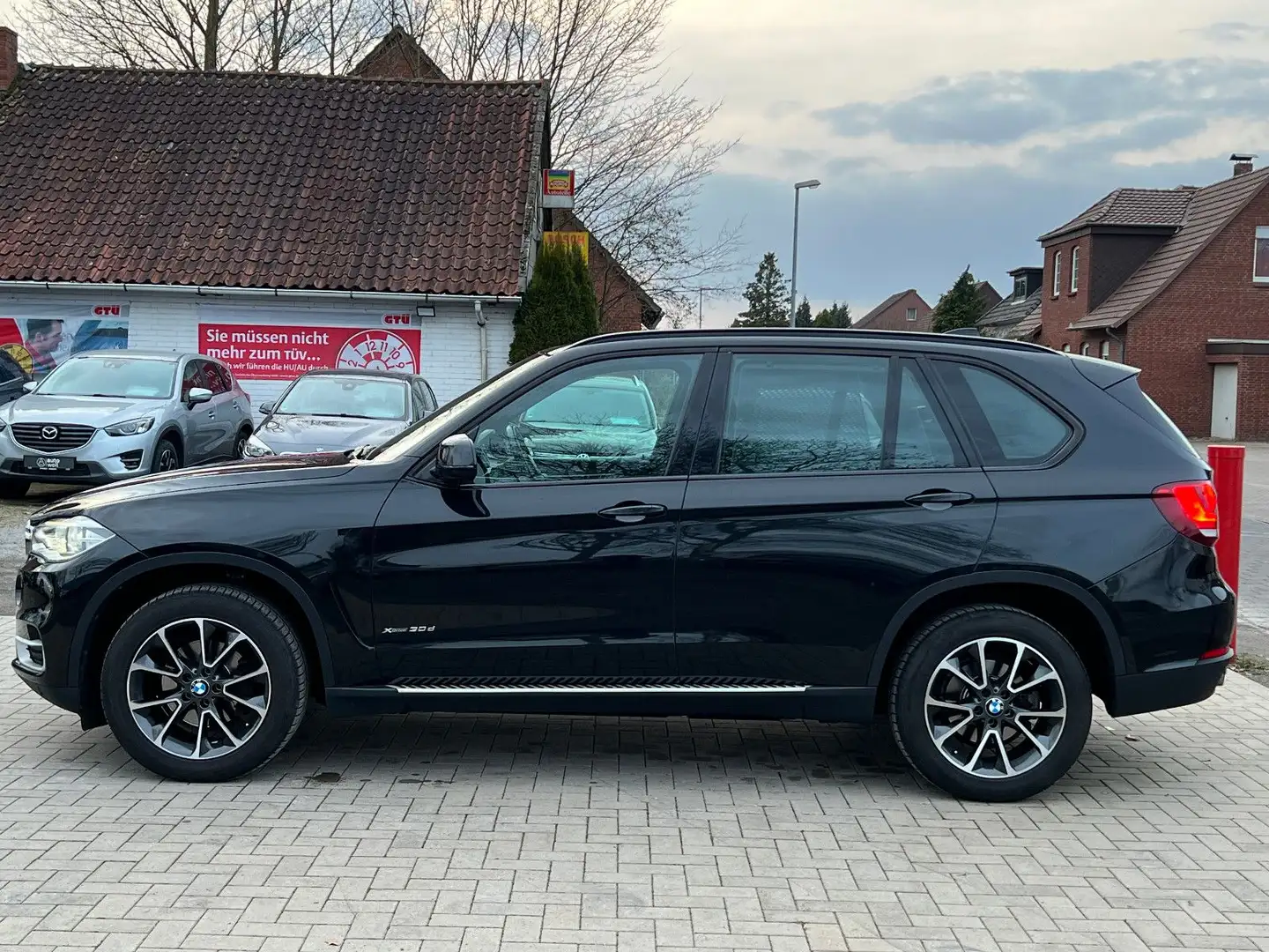 BMW X5 xDrive 30d+LED+Pano+ACC+Kamera+Scheckh+Shadow Schwarz - 2