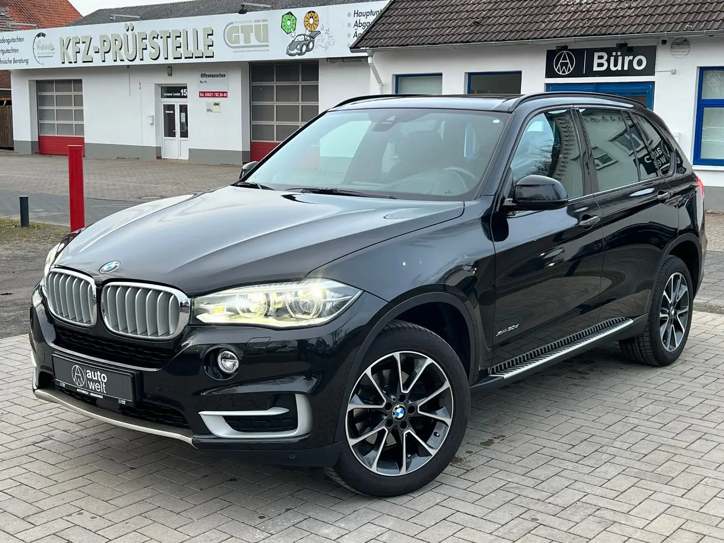BMW X5 xDrive 30d+LED+Pano+ACC+Kamera+Scheckh+Shadow Schwarz - 1