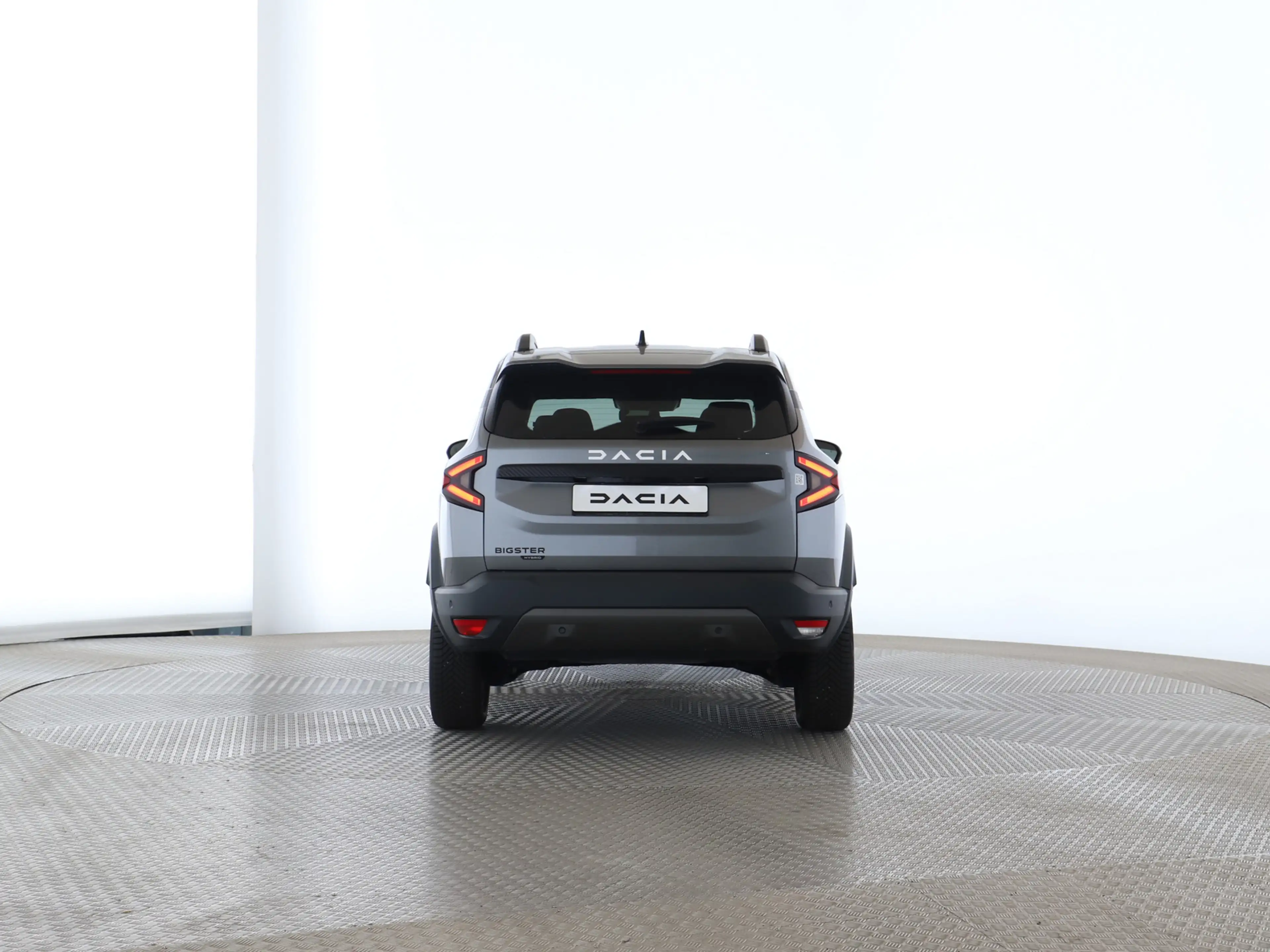 Dacia Bigster 1.8 E-TECH Hybrid 155 Journey — photo 14