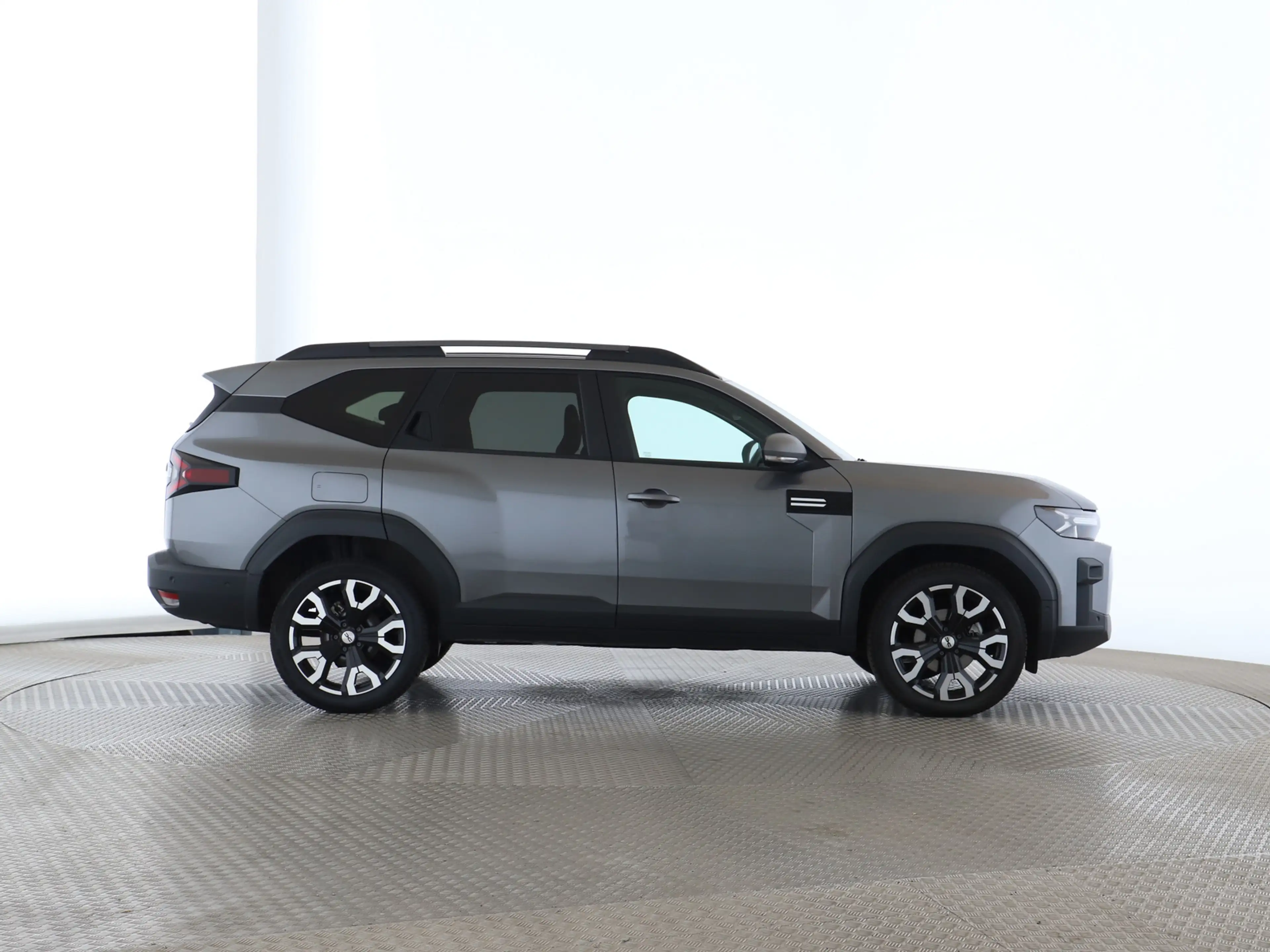 Dacia Bigster 1.8 E-TECH Hybrid 155 Journey — photo 20