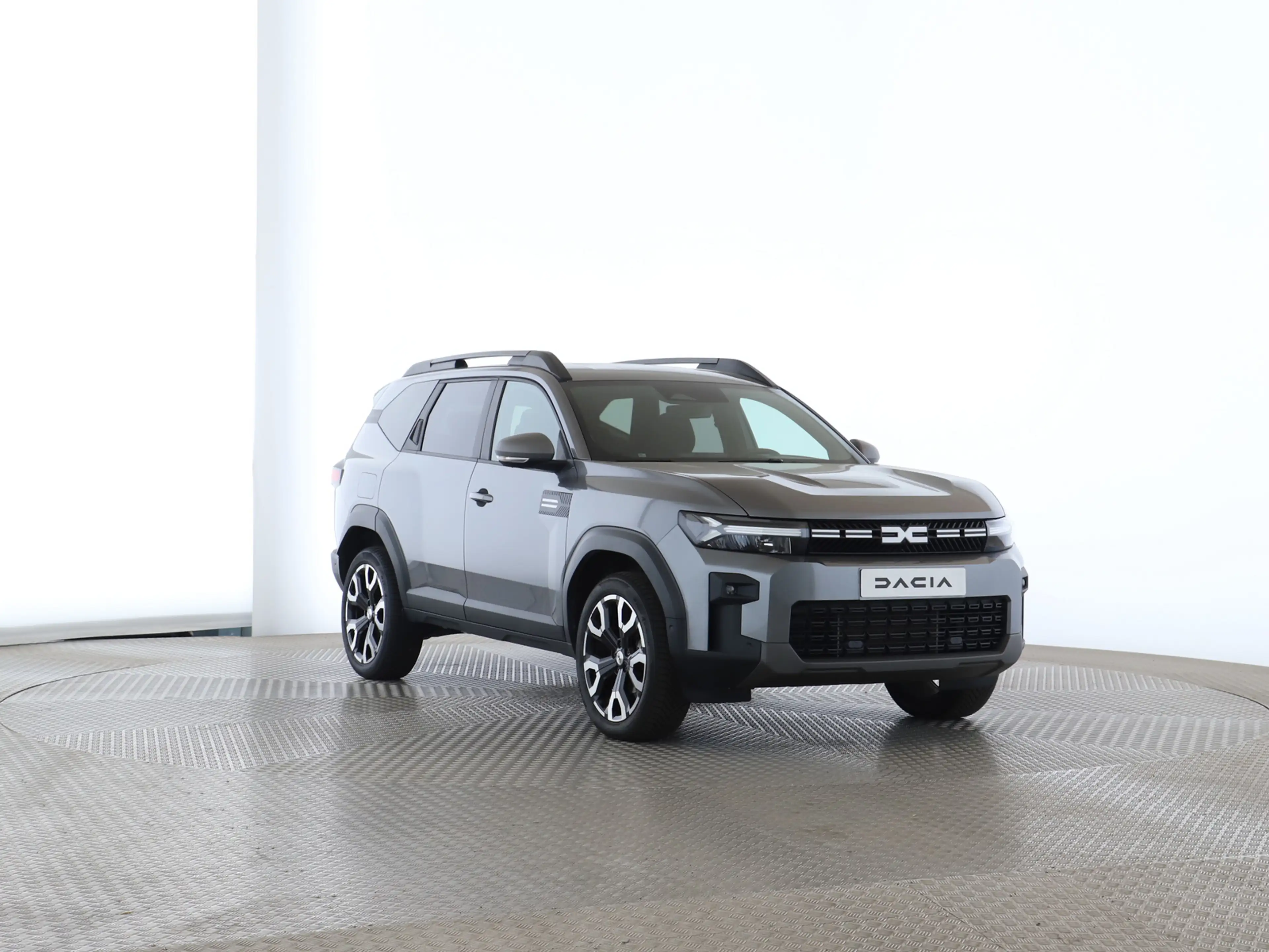 Dacia Bigster 1.8 E-TECH Hybrid 155 Journey — photo 24