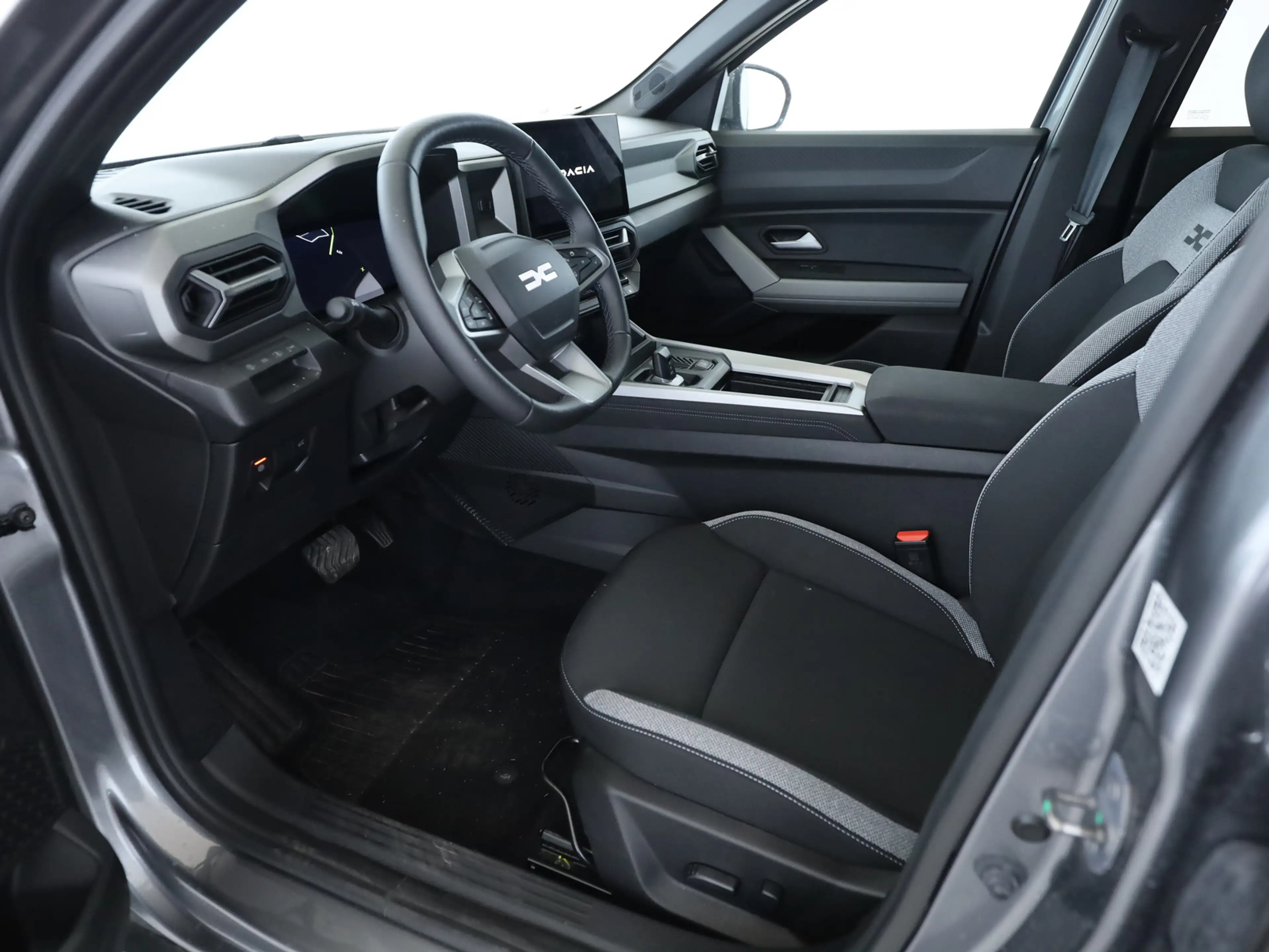 Dacia Bigster 1.8 E-TECH Hybrid 155 Journey — photo 26