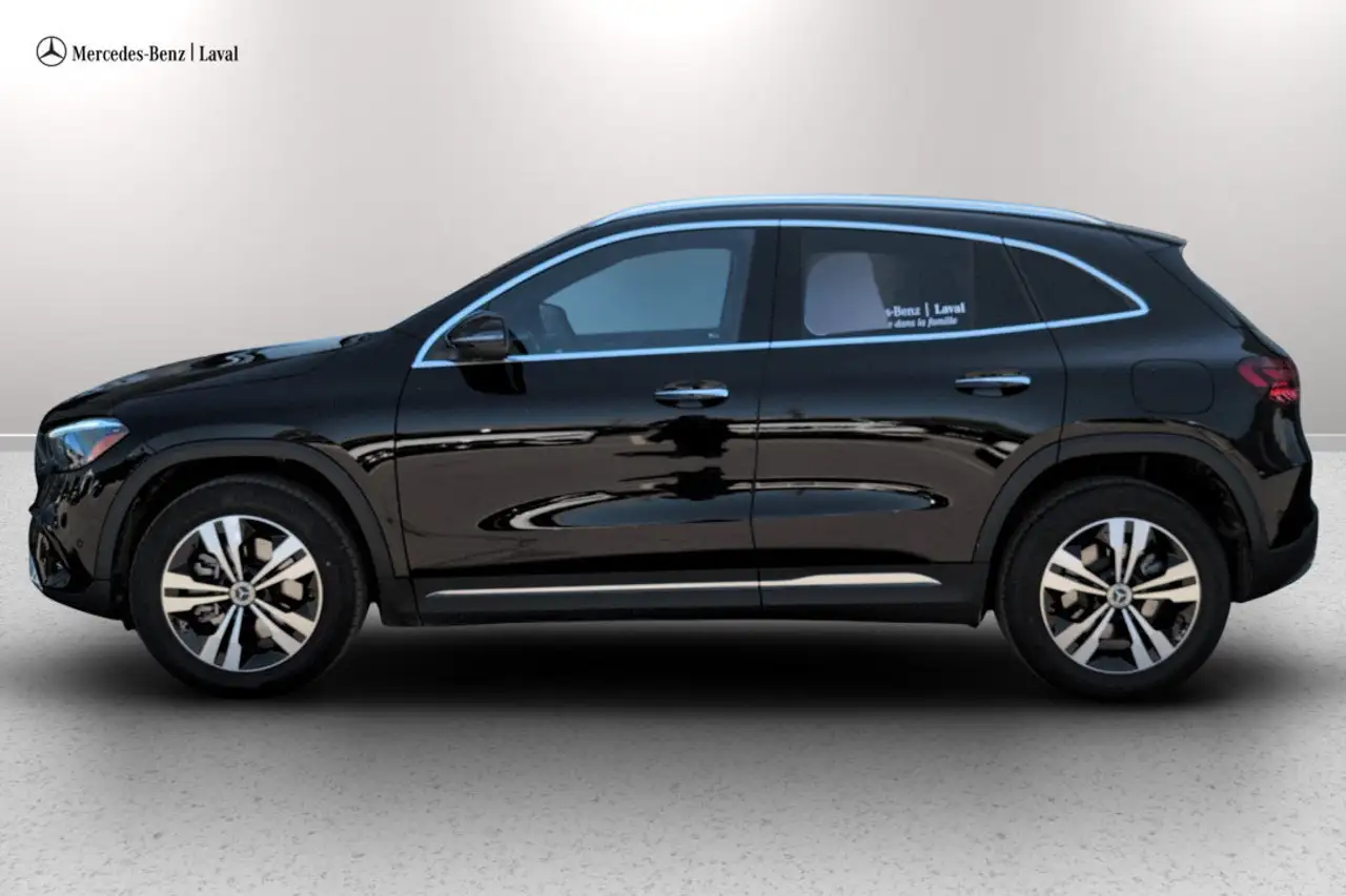 Mercedes-Benz GLA снимка Mercedes-Benz GLA