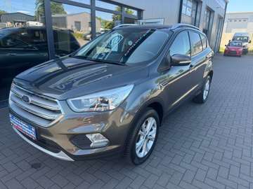 1.5 EcoBoost Titanium*NAVI*XENON*AHK