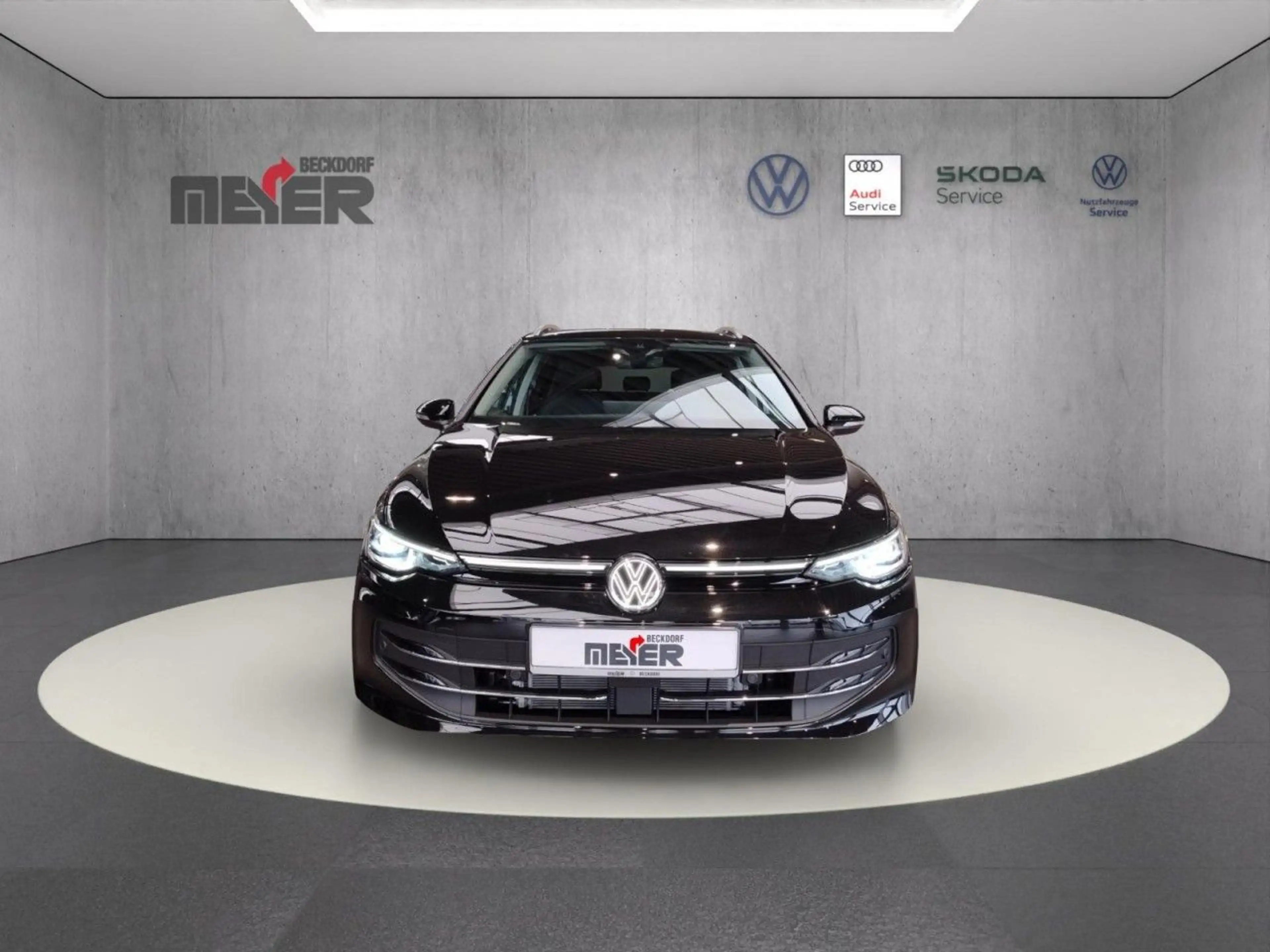 Volkswagen Golf Variant GOAL 1.5 eTSI DSG — photo 3