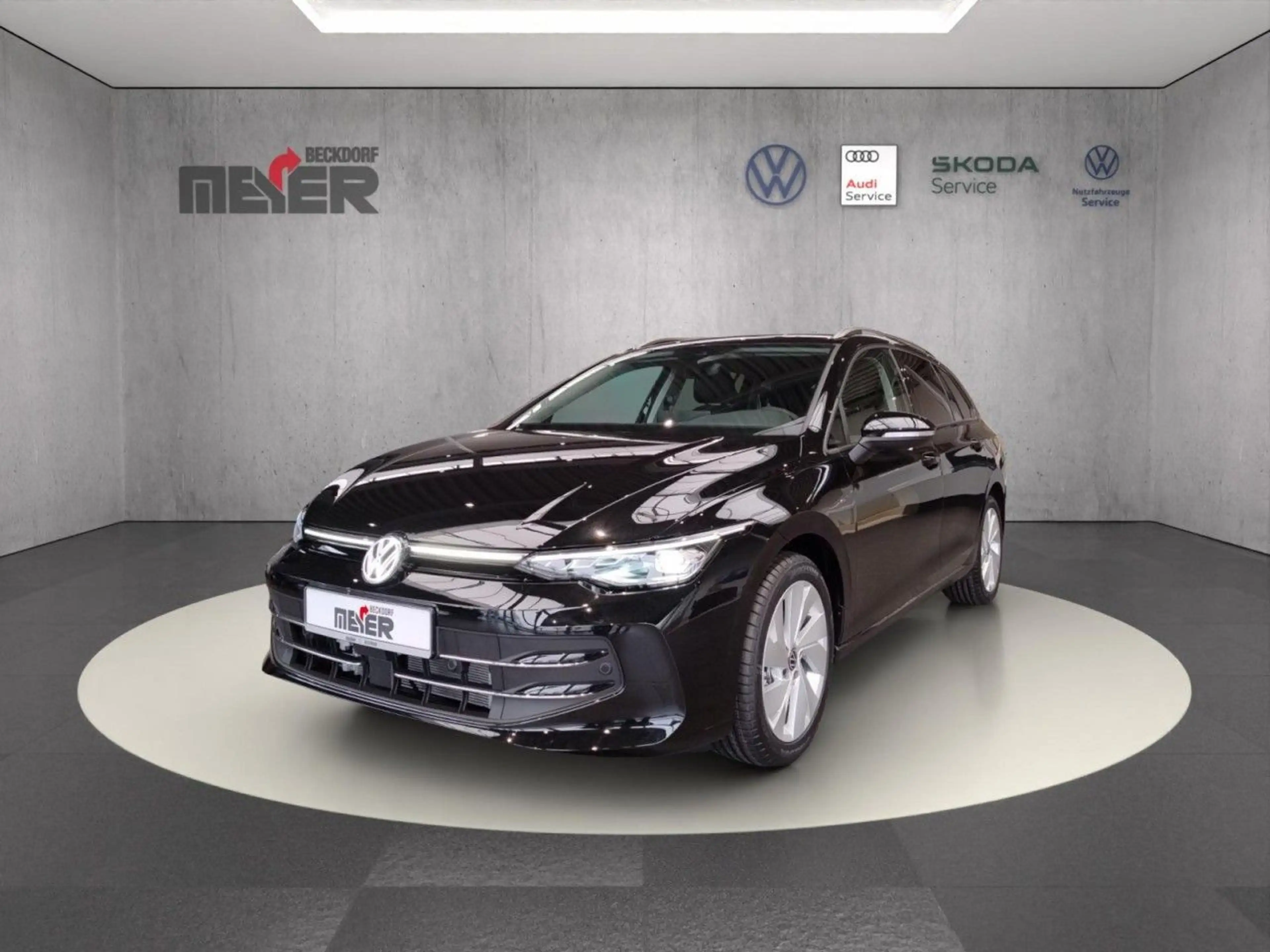 Volkswagen Golf Variant GOAL 1.5 eTSI DSG — photo 2
