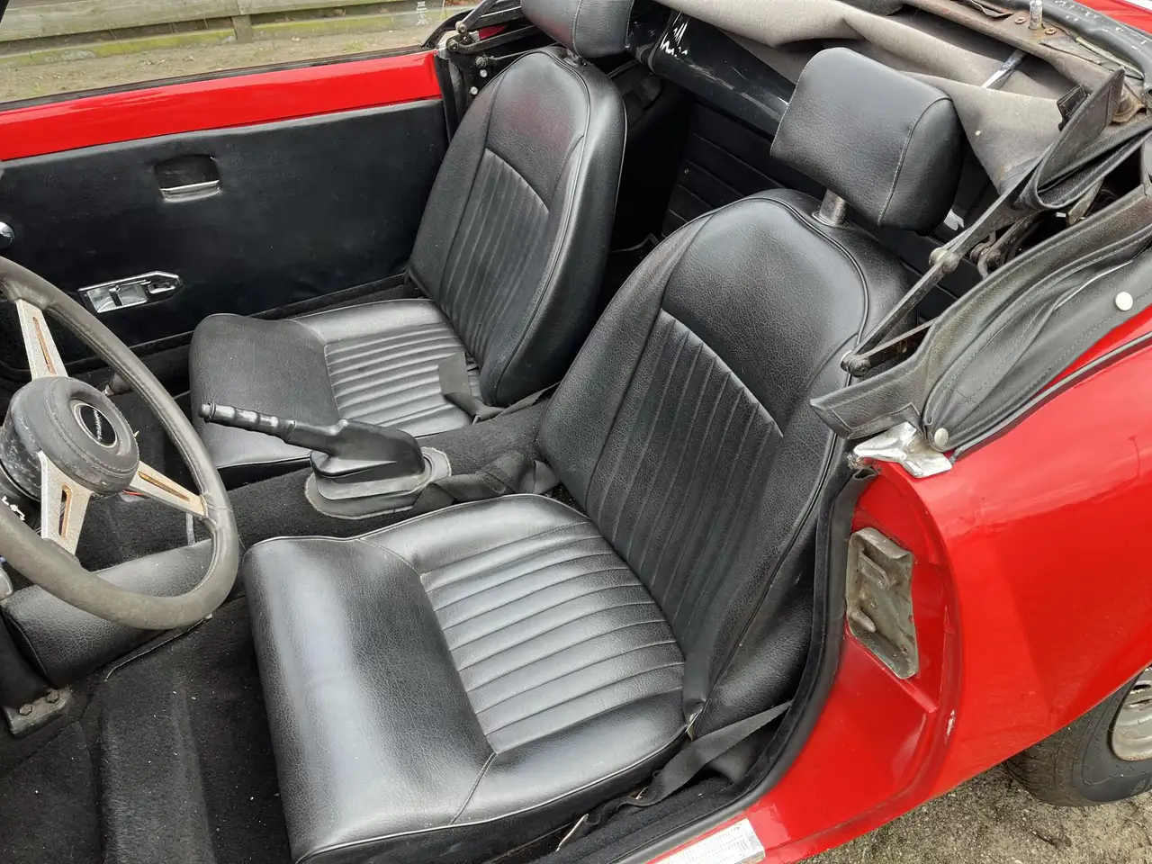 Triumph MK IV 1300 soft top Poor men's Jaguar E type!, foto 2