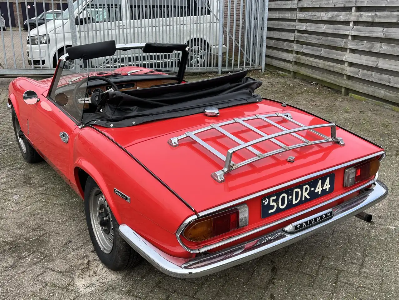 Triumph MK IV 1300 soft top Poor men's Jaguar E type!, foto 11
