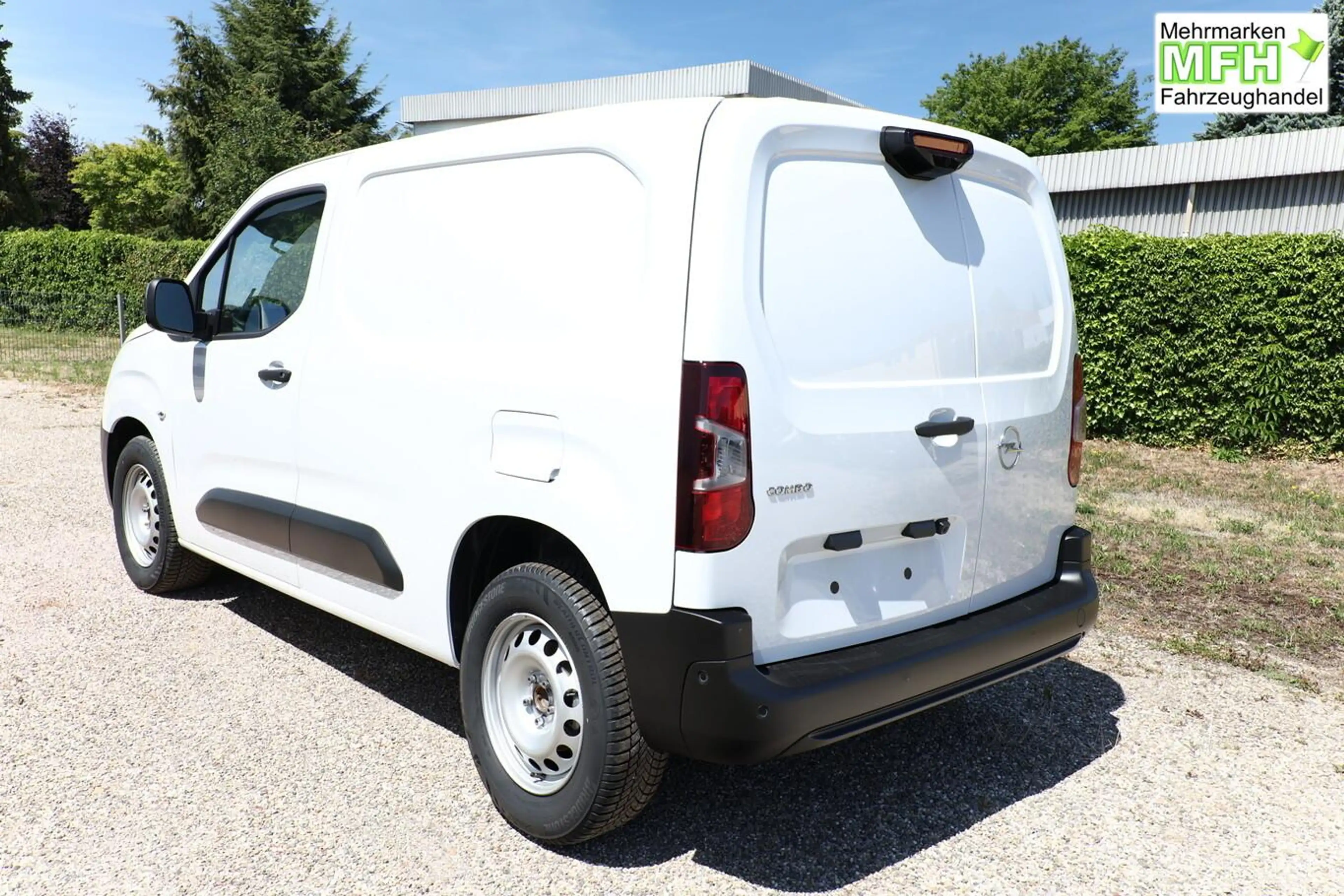 Opel Combo ComfortConnectP WinterP WorksiteP 75 kW (102 PS... — photo 3