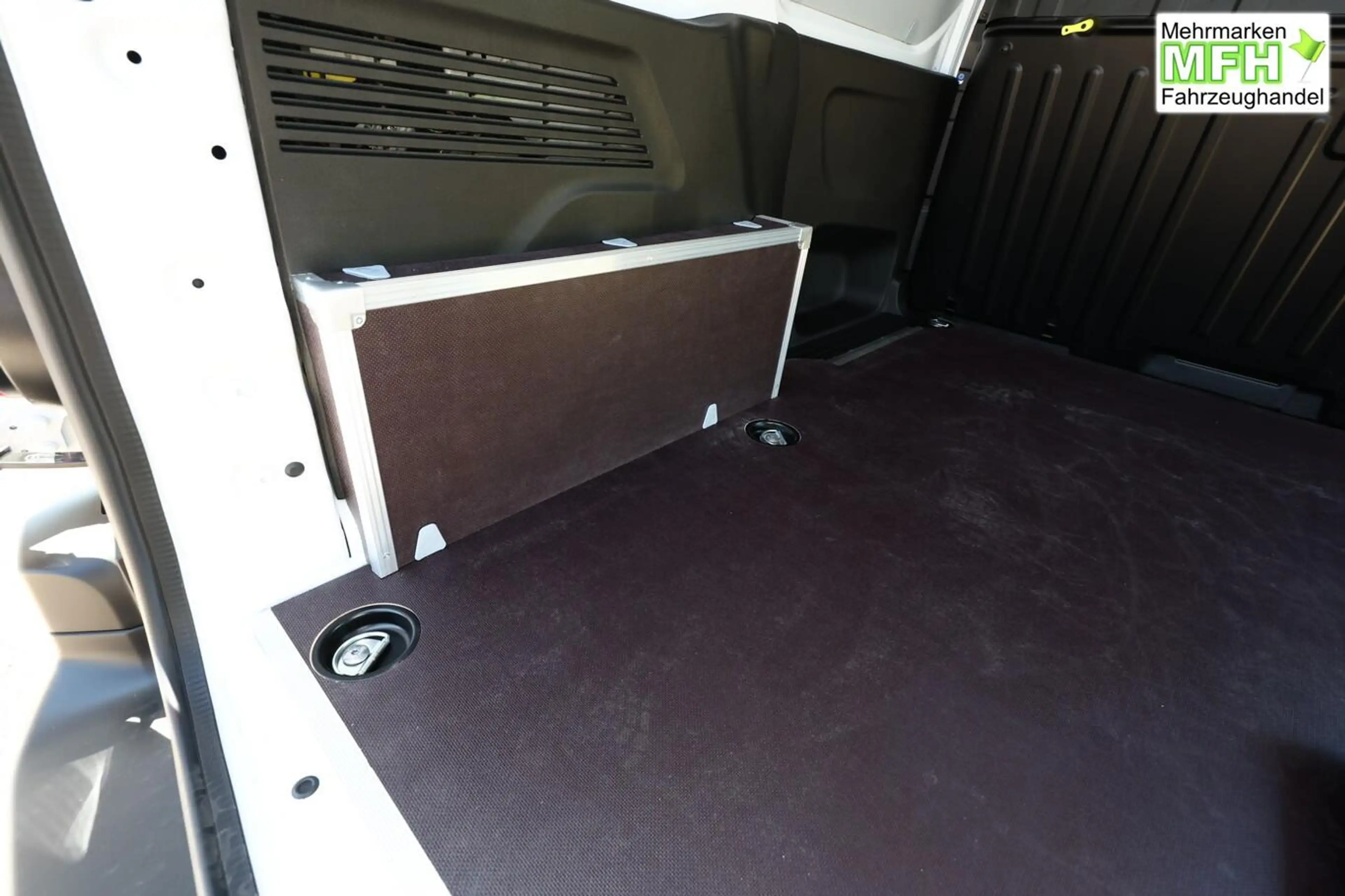 Opel Combo ComfortConnectP WinterP WorksiteP 75 kW (102 PS... — photo 12