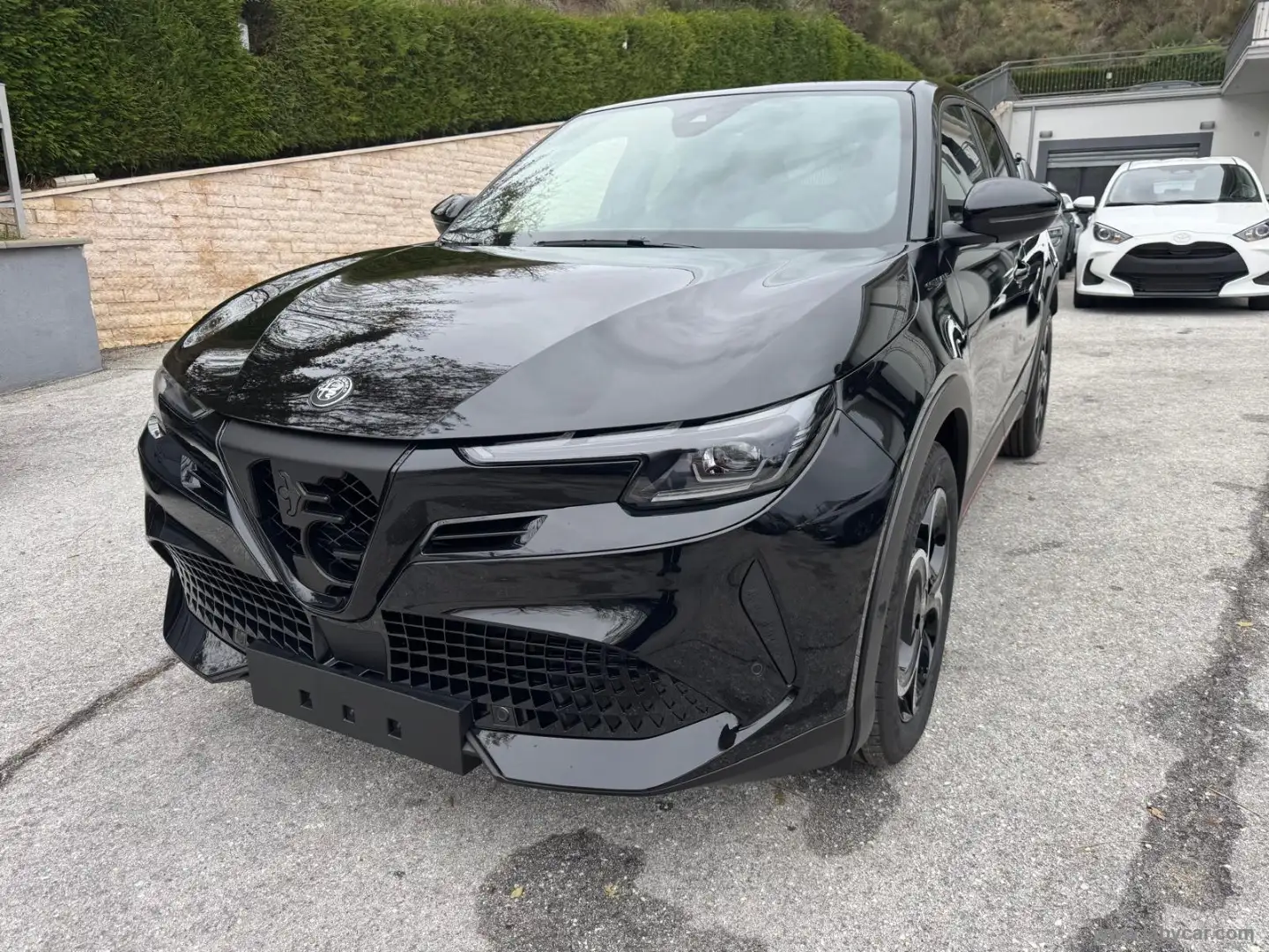 Alfa Romeo Junior 1.2 145 CV Hybrid eDCT6 Speciale Schwarz - 1