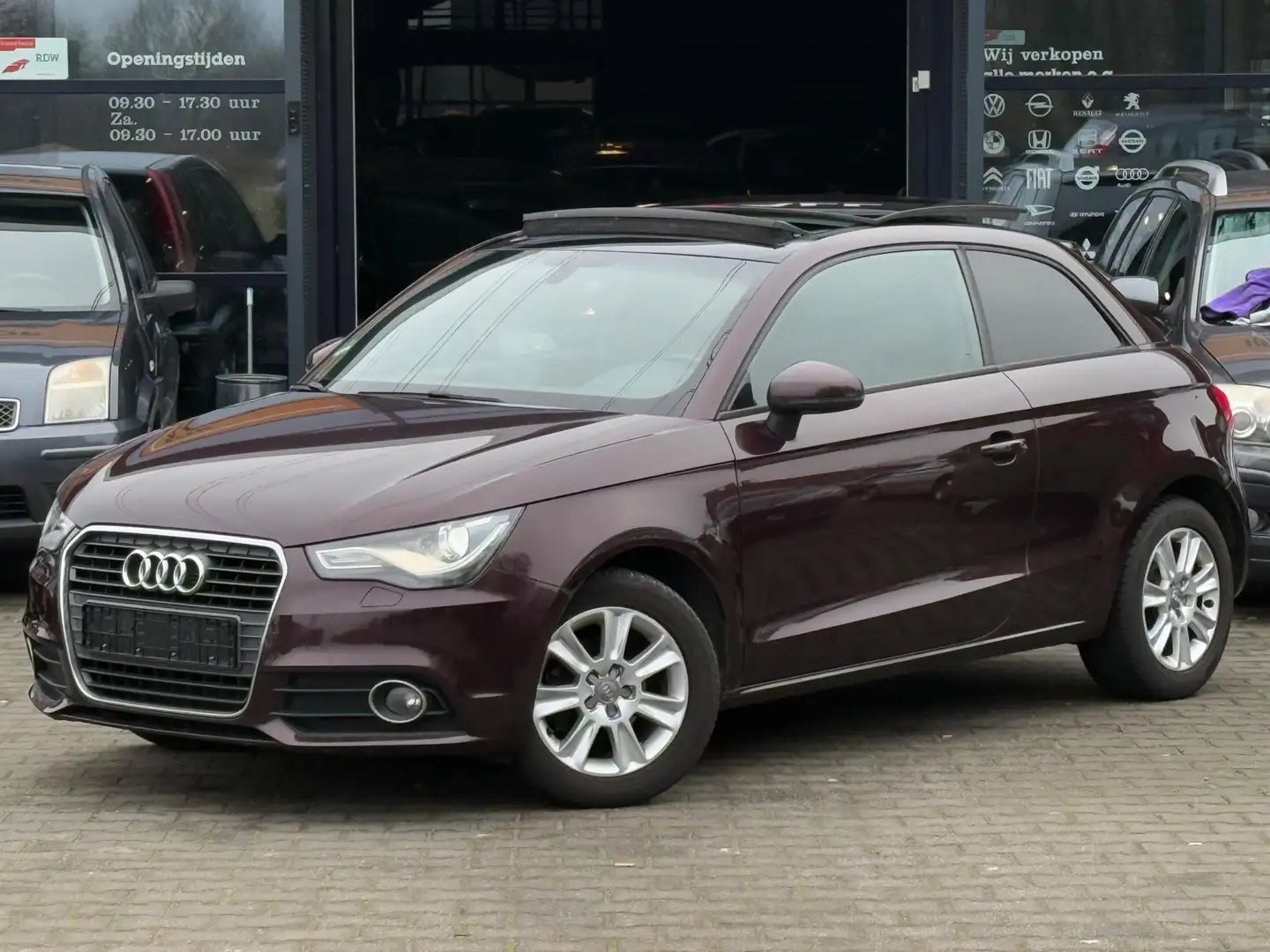 Audi A1 1.2 TFSI Pro Line S PANO/KEYLESS/STLVRM//BLUETOOTH Violet - 2
