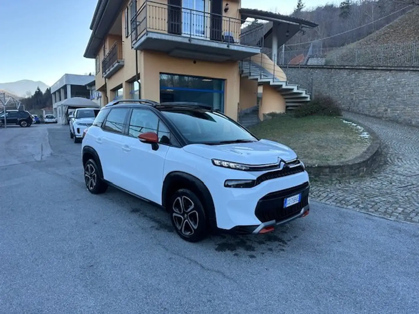 Citroen C3 Aircross C3 Aircross I 2021 1.2 puretech Shine UNICOPROPR. Weiß - 1