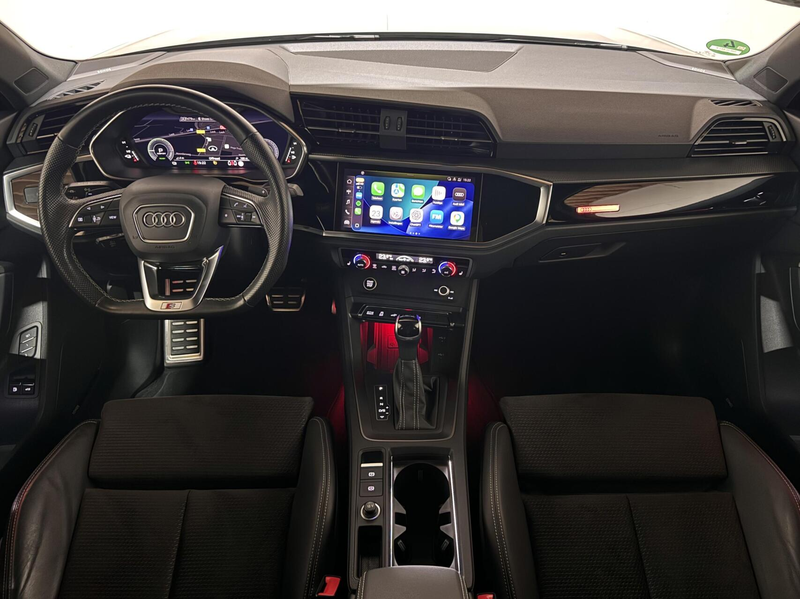 Audi Q3 45 TFSIe S-Line Black Edition Pano Sonos Virtual C — photo 18