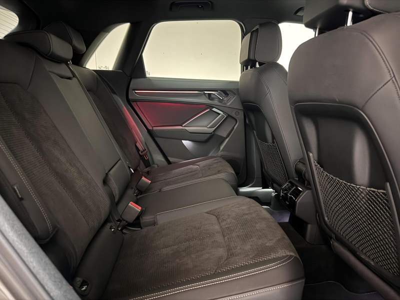 Audi Q3 45 TFSIe S-Line Black Edition Pano Sonos Virtual C — photo 28