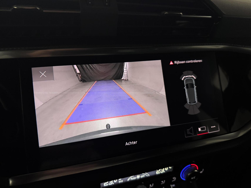 Audi Q3 45 TFSIe S-Line Black Edition Pano Sonos Virtual C — photo 42