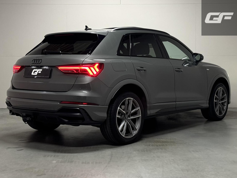 Audi Q3 45 TFSIe S-Line Black Edition Pano Sonos Virtual C — photo 4