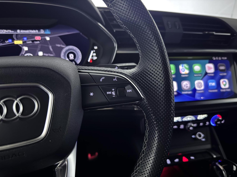 Audi Q3 45 TFSIe S-Line Black Edition Pano Sonos Virtual C — photo 35