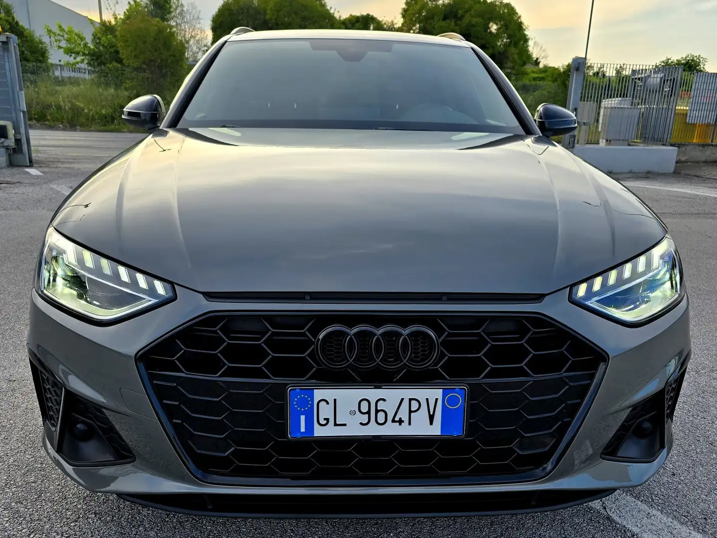 Audi A4 A4 Avant 30 2.0 tdi mhev S Line ed 136cv s-tronic Gris - 2