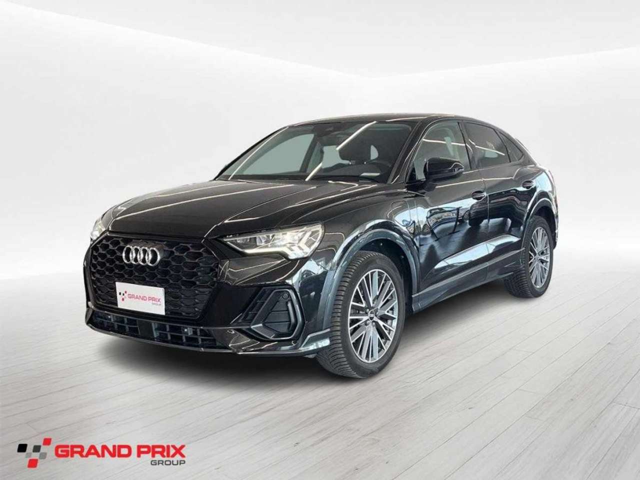Audi Q3 SPB 45 TFSI e S tronic Business Plus
