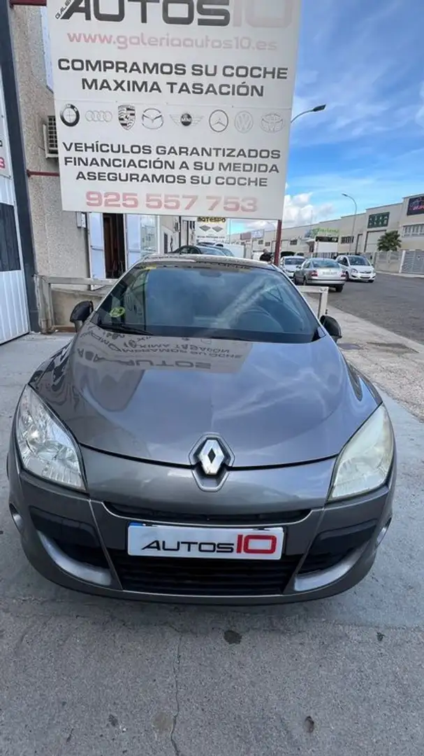Renault Megane CoupeCabrio Dynamique dCi FAP Gris - 2