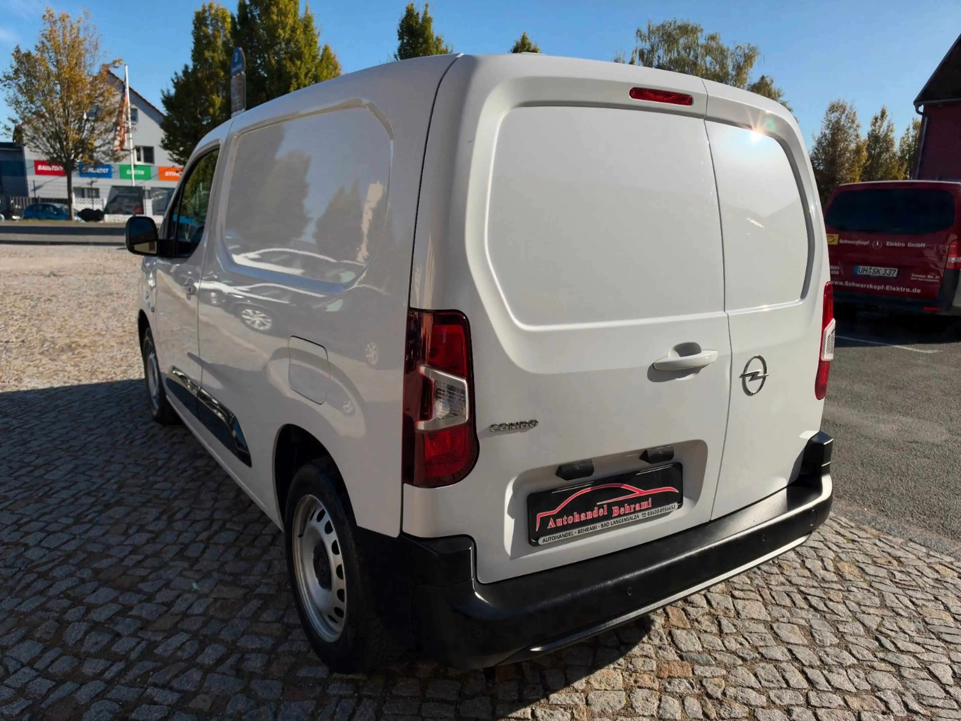 Opel Combo E 1.5 CDTI Cargo Klima Navi PDC 1.Hand — photo 5